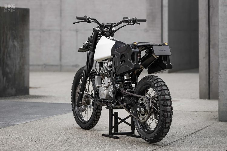 Motor trail Honda NX650 dibangun dengan teknologi 3D printing