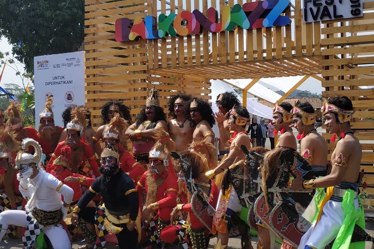 Pintu masuk Balkonjazz Festival 2019 di Balkondes Tuksongo, Kecamatan Borobudur, Magelang, Sabtu (14/9/2019).