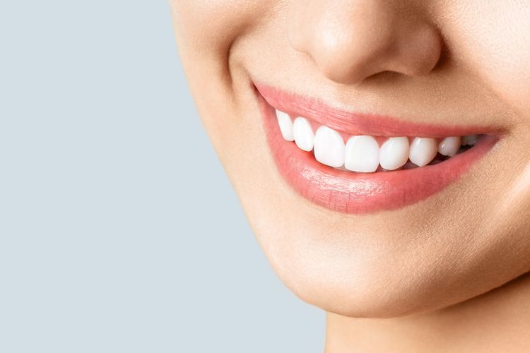 Mengetahui apakah gigi kuning bisa putih kembali sangat penting agar bisa mendapatkan gigi yang putih dengan permanen.