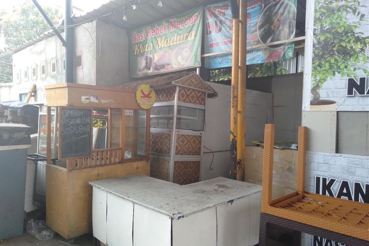 Kondisi Kafe Komandan di Tebet, Jakarta Selatan pasca bentrokan antara suporter Persija dan PSM Makassar, Rabu (7/8/2019)