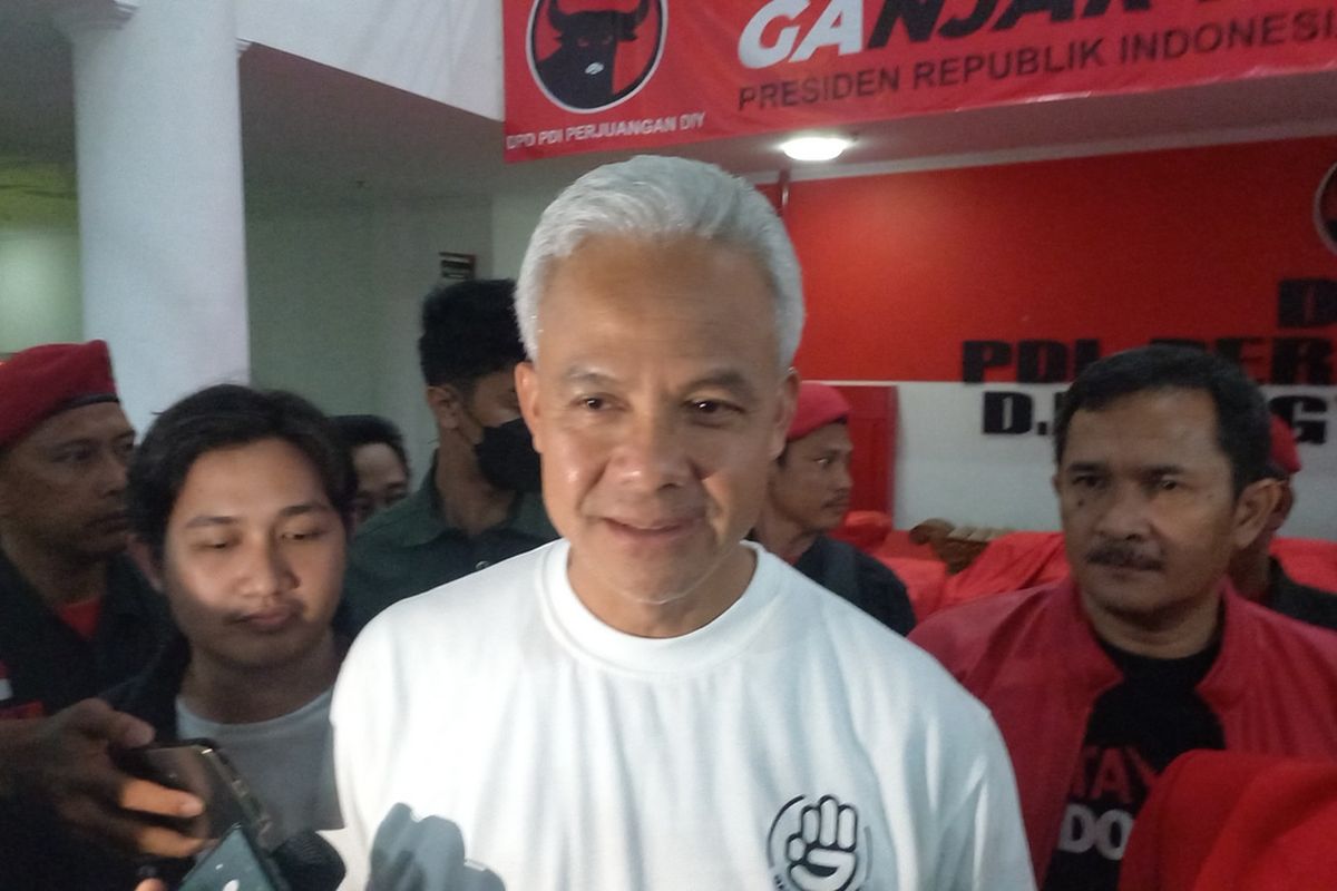 Ganjar pranowo saat ditemui di Kantor DPD PDIP DIY, Senin (18/12/2023)