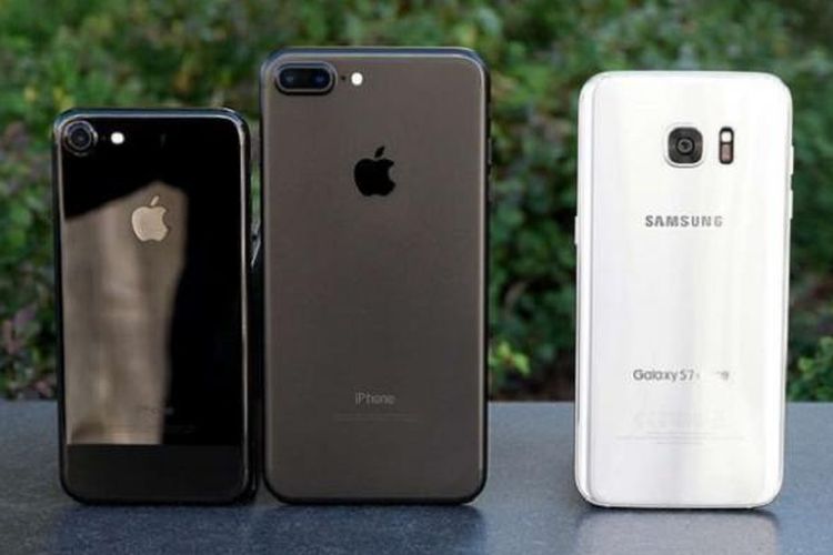 Apple iPhone 7, iPhone 7 Plus, dan Samsung Galaxy S7 Edge.