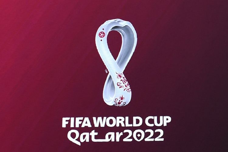 Logo Piala Dunia 2022 Qatar. Piala Dunia 2022 bergulir mulai 20 November hingga 18 Desember 2022. Skuad akhir putaran final Piala Dunia 2022 ditentukan pada 15 November pukul 01.00 WIB dan akan diumumkan FIFA sehari kemudian.