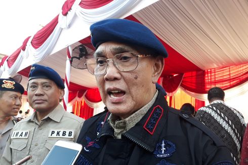 Try Sutrisno Dikukuhkan Jadi Anggota Kehormatan Brimob Polri