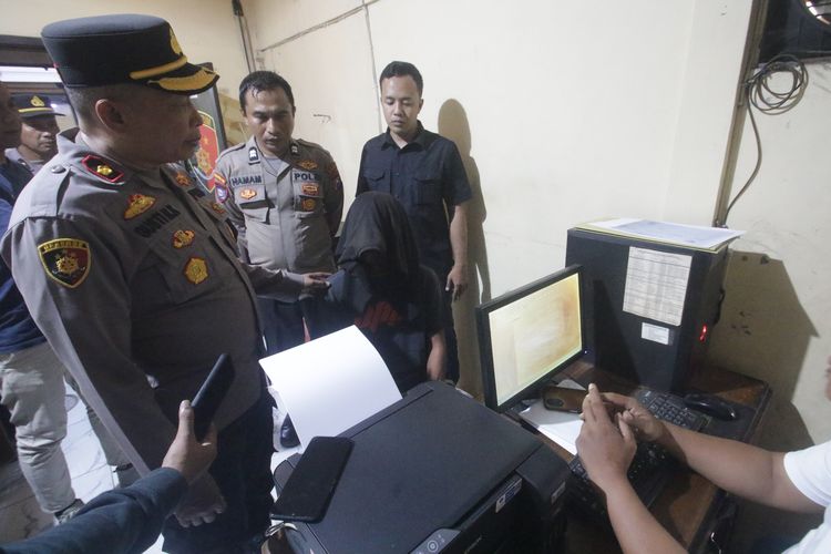 Merasa Tak Punya Utang, Pria di Mojokerto Aniaya Penagih dengan Pisau