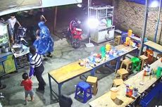 Pengakuan Pembuat Patung Macan di Kediri, Sengaja agar Tak Takuti Anak-anak