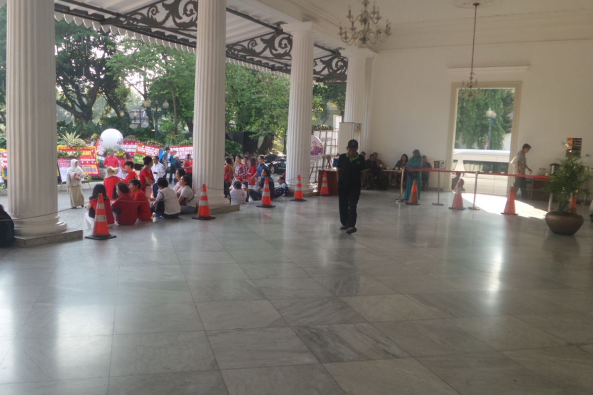 Jelang vonis Ahok, tak tampak keramaian pengunjung di Balai Kota, Jakarta Pusat, Selasa (9/5/2017)
