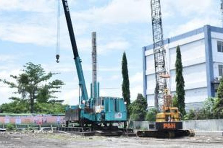 Riset Colliers International Indonesia, Surabaya merupakan kota terbesar kedua di Indonesia yang semakin diperhitungkan. Seperti halnya sektor perkantoran, pola distribusi apartemen juga semakin merata, yakni di Surabaya barat, selatan dan timur.