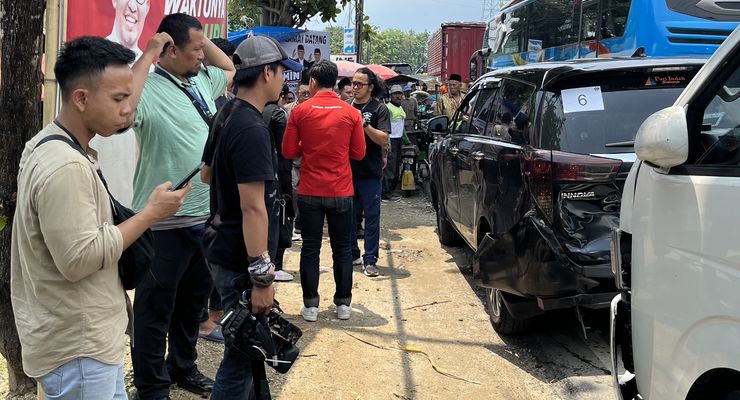 Iring-iringan Rombongan Anies-Muhaimin Alami Tabrakan Beruntun di Madura