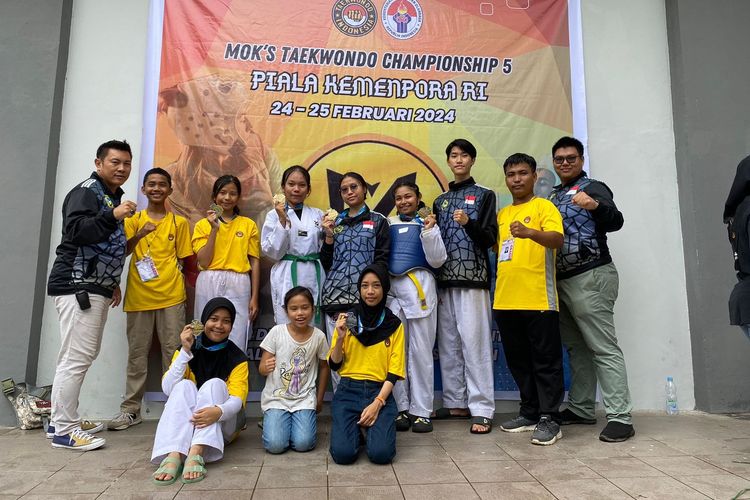Mahasiswa Ukrida melalui Unit Kegiatan Mahasiswa Taekwondo meraih 4 medali emas ajang Mok's Taekwondo Championship V Piala Kemenpora RI (24-25/2/2024).