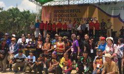 Tak Cuma Cita Citata, Cross Border Entikong Tampilkan Budaya Lokal