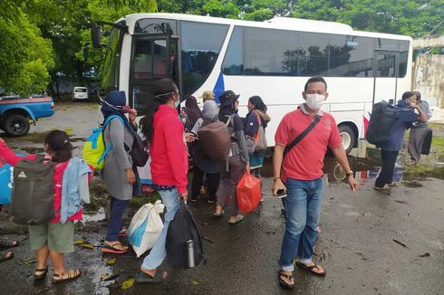 102 Pengungsi Korban Gempa Sulbar Dipulangkan ke Jatim dan Jateng