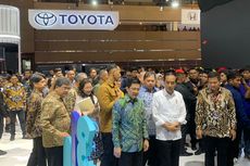 Berkeliling IIMS 2024, Jokowi Sebut Mobil Listrik merupakan Masa Depan