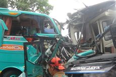 Gagal Menyalip, Dua Bus Adu Banteng di Purworejo