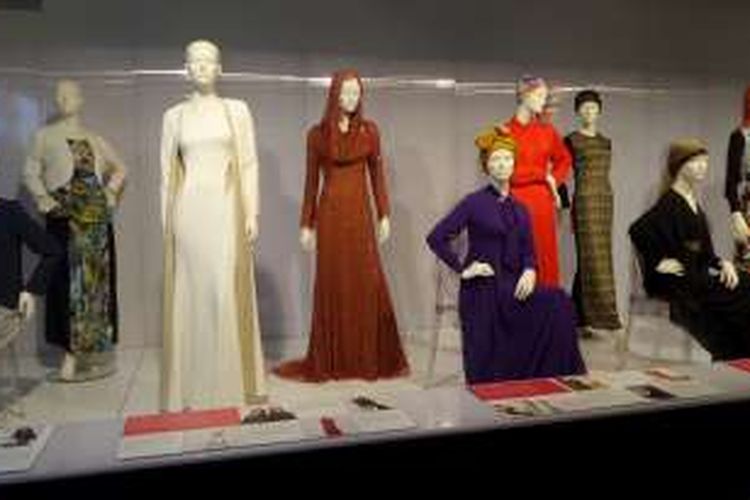 Pameran bertajuk “Faith Fashion Fushion” yang mengusung tren busana santun untuk perempuan Muslim di National Archives of Australia di Canberra, ACT, Australia, pada akhir Mei 2016.