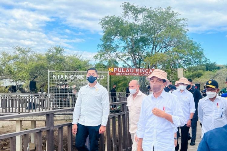 Presiden Joko Widodo di Taman Nasional Komodo di Pulau Rinca, NTT, Kamis (21/7/2022).