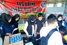 Antisipasi Kecelakaan, Polisi Tes Urine Sopir Bus di Bandung
