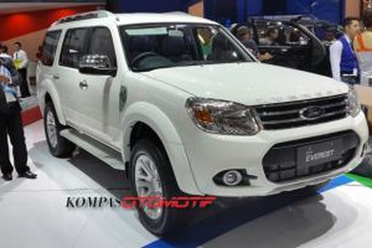 Ford New Everest diskon sampai Rp 55 juta.