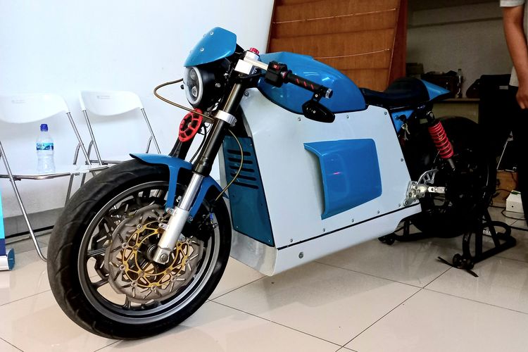 Motor listrik bergaya cafe racer buatan PT Wiksa Adya Pratama