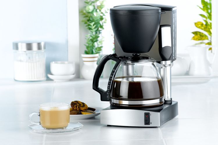 Ilustrasi coffee maker.  Berikut ide kado pernikahan buat teman cowok
