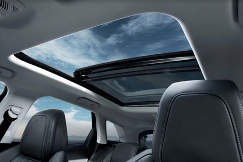 Cara Paling Mudah Rawat Sunroof Mobil