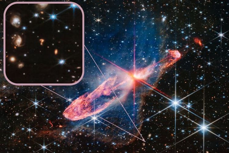 NASA temukan galaksi seperti tanda tanya.