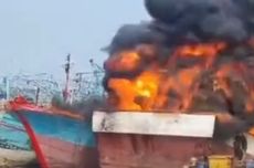 3 Orang Tewas akibat Kebakaran Kapal di Muara Baru