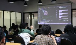 Coding Bootcamp Hackativ8, Bantu SDM IT Cepat Dapat Kerja hingga Naik Gaji