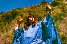 Lirik dan Chord Lagu Elevator Operator - Courtney Barnett