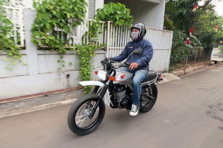 Test ride motor custom Honda Verza ala Honda Win