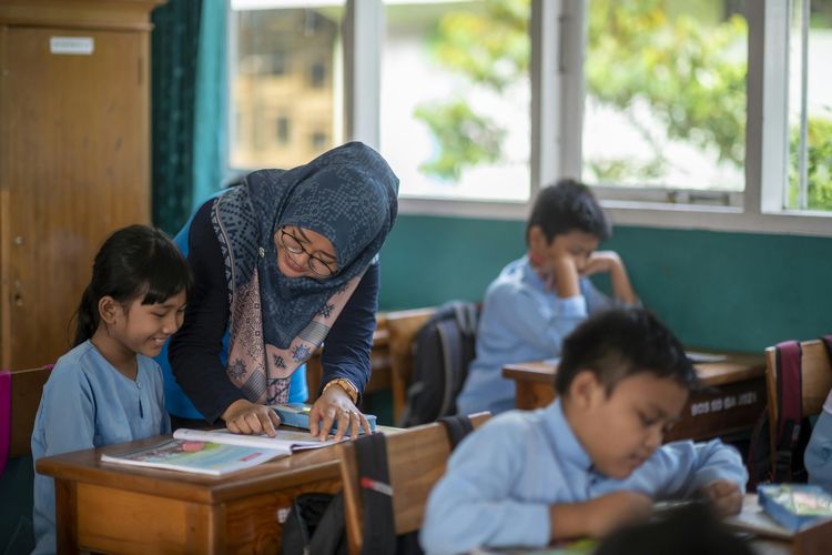 APRIL Group aktif mendukung pendidikan berkualitas di sekolah-sekolah sekitar wilayah operasionalnya di Pangkalan Kerinci, Riau. 
