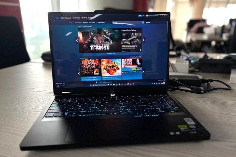 Lenovo Legion Pro 5i dibekali layar PureSight OLED Gaming berukuran 16 inci dengan resolusi WQXGA (2560 x 1600) dengan kecerahan hingga 500 nits.