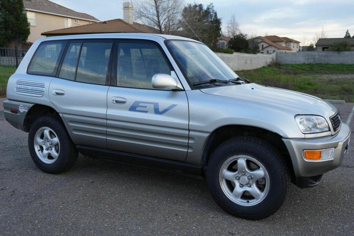 Toyota RAV4 EV