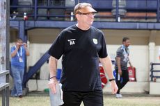 Madura United Vs Persib, Takut Sanksi, Robert Enggan Komentari Wasit 