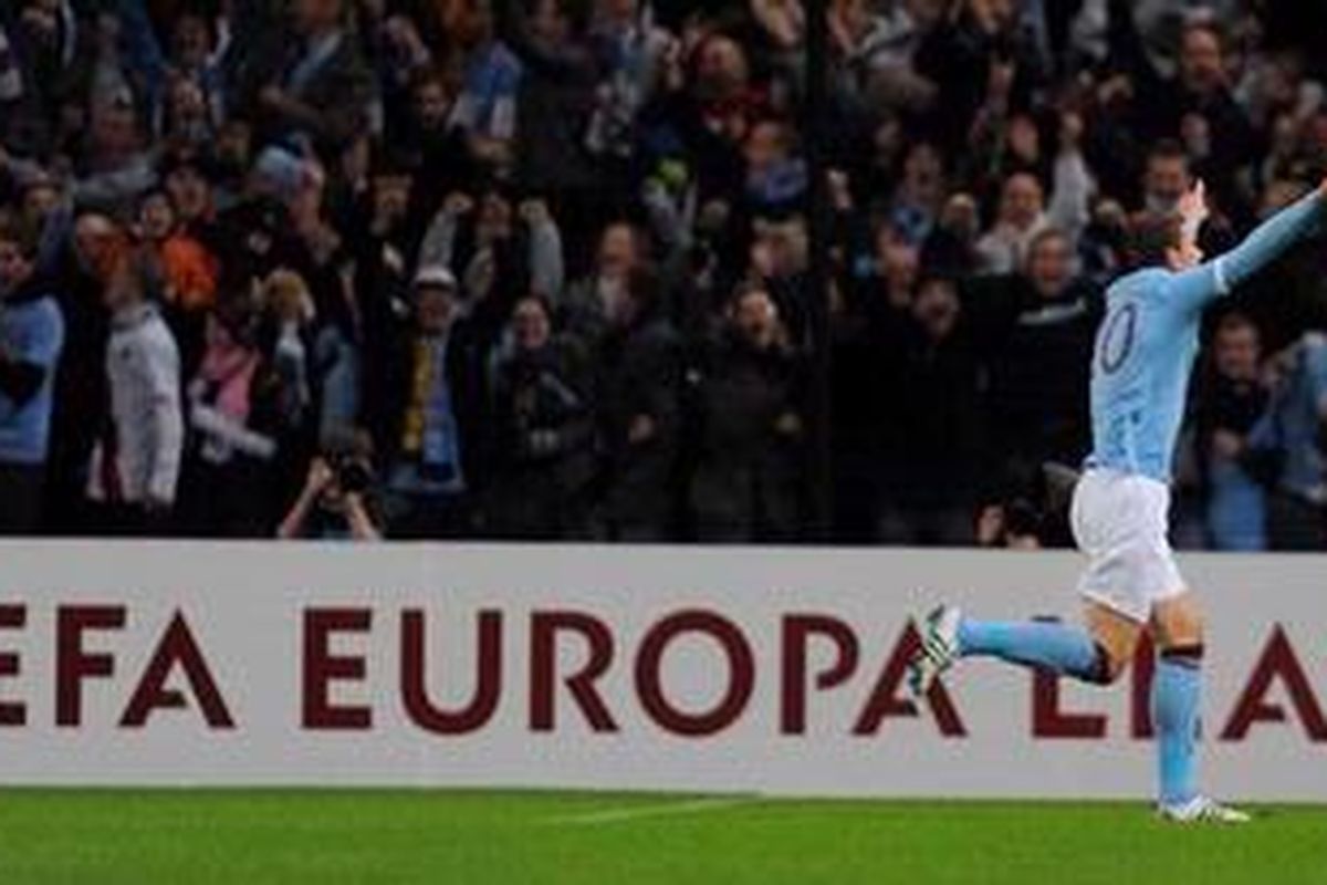 Penyerang Manchester City, Edin Dzeko.