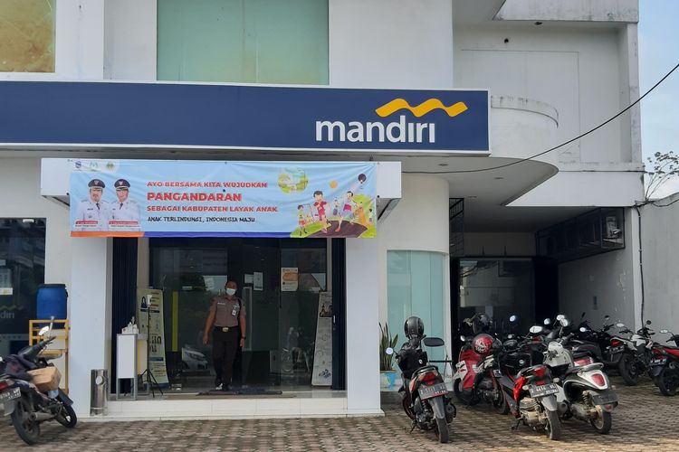 Kode Bank Mandiri (kode transfer Bank Mandiri) untuk keperluan transfer antarbank di ATM 