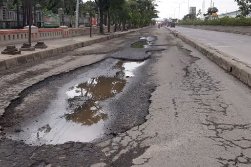 Mengapa Kondisi Jalan di Indonesia Tak Semulus UEA, Malaysia dan Singapura?