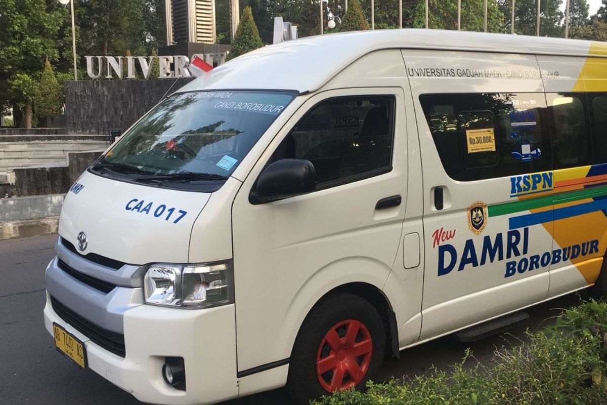 Bus DAMRI Yogyakarta-Semarang