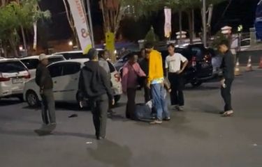 Tangkapan Layar Video Keributan Driver Ojol di Stasiun Solo Balapan
