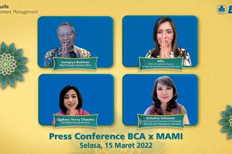 Wakil Presiden Direktur BCA Suwignyo Budiman bersama jajaran pejabat Manulife Aset Manajemen Indonesia (MAMI) memberikan keterangan pers secara virtual terkait peluncuran instrumen investasi baru yakni reksa dana Mansyaf, Selasa (15/3/2022).