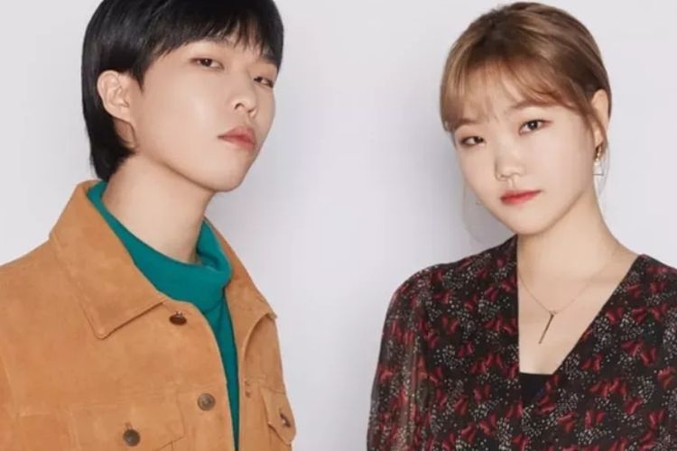 AKMU, duo kaka beradik dari Korea Selatan.