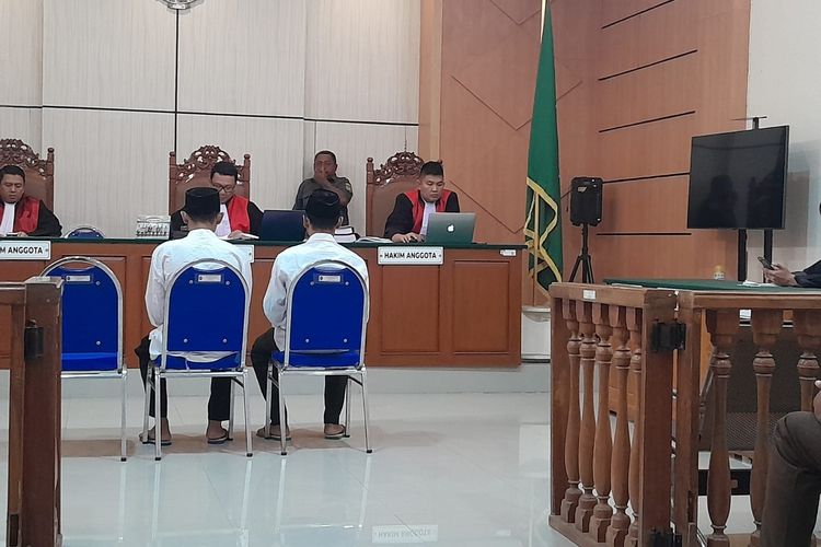 Pelaku Pencabulan Anak Kandung di Situbondo Divonis 20 Tahun, Ekspresi Terdakwa Tenang