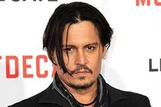 Johnny Depp Akan Jadi Wajah Baru Wewangian Dior