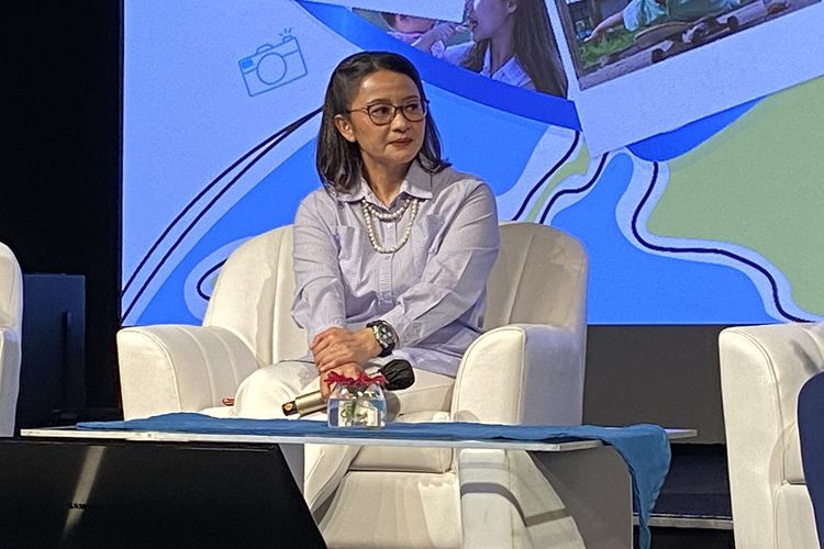 Psikolog, Vera Itabiliana Hadiwidjojo, S.Psi. dalam konferensi pers peluncuran kampanye #BanggaJadiBunda di Plaza Senayan, Jakarta Pusat, pada Selasa (10/12/2024).