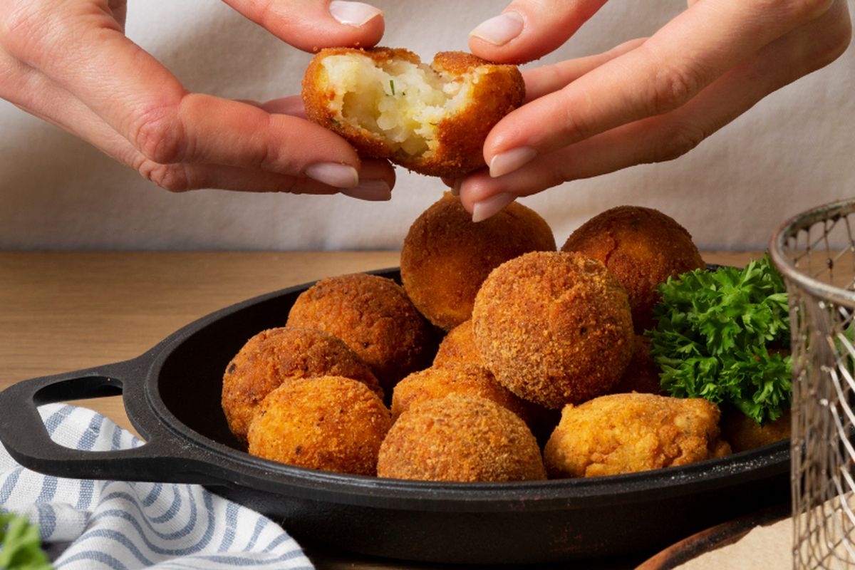Ilustrasi kroket kentang.