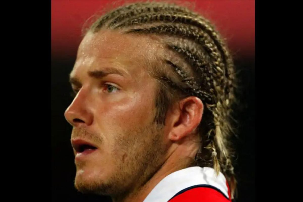 Gaya rambut cornrows mantan bintang Timnas Inggris, David Beckham, raih predikat paling ikonik sepanjang sejarah sepakbola.