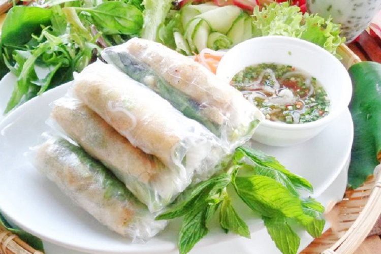 Goi cuon lumpia khas Vietnam. 