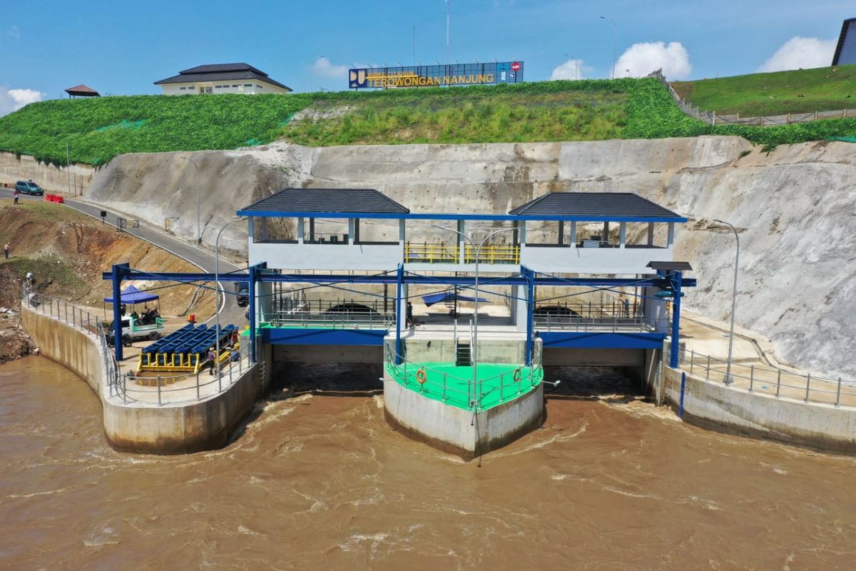 Terowongan Nanjung di Kabupaten Bandung, Jawa Barat, pengendali banjir hulu Sungai Citarum.