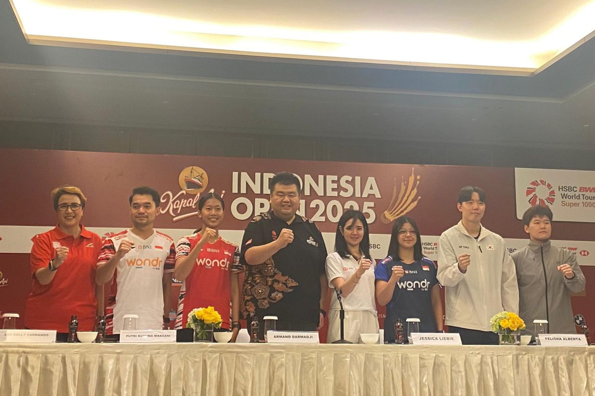 Suasana konferensi pers di Hotel Fairmont, Jakarta, pada Senin (2/6/2025) jelang Indonesia Open 2025.