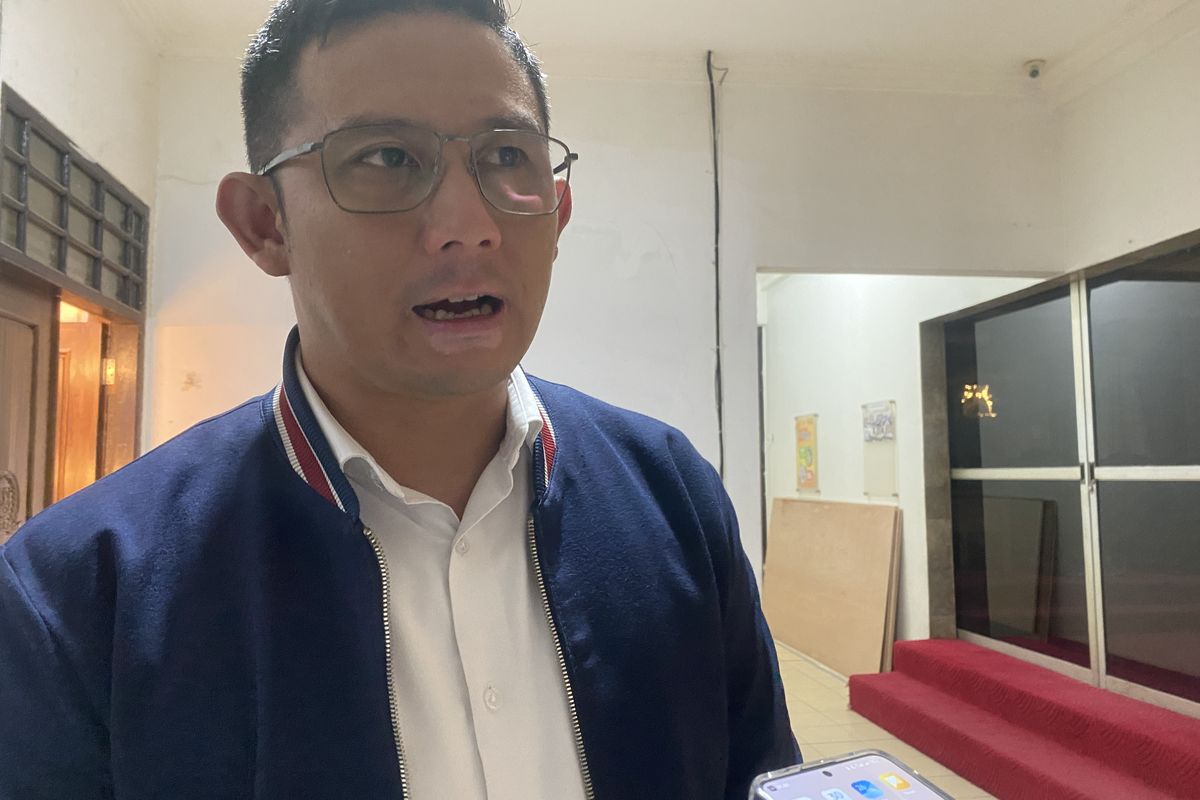 Lima Faudiamar, Kepala Cabang Dinas Pendidikan Wilayah V saat ditemui awak media di gedung DPRD Kota Sukabumi. Kamis (30/1/2025).